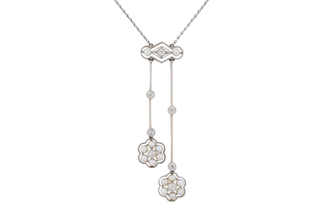 Lot 23 - A seed pearl and diamond negligé necklace