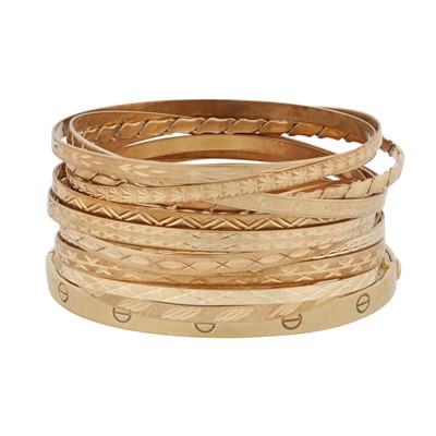 Lot 259 - Fifteen bangles
