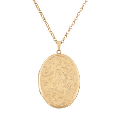 Lot 217 - A locket pendant necklace