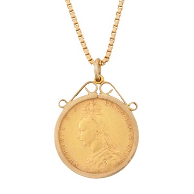 Lot 215 - A full sovereign coin pendant necklace