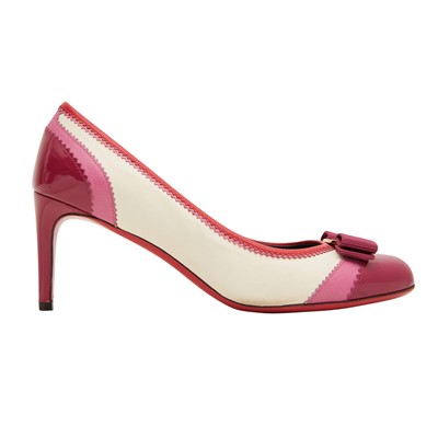 Lot 594 - Ferragamo Pink Eloisa Zig Zag Heeled Pump - US 6.5