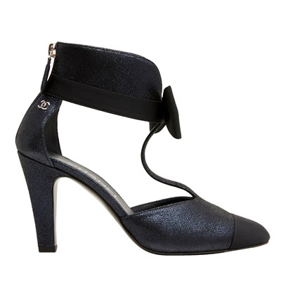 Lot 82 - Chanel Metallic Navy CC Shoe Boot - Size 36.5