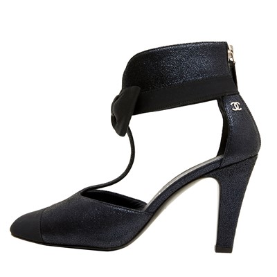Lot 82 - Chanel Metallic Navy CC Shoe Boot - Size 36.5