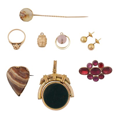 Lot 223 - A collection of jewellery