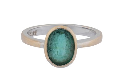 Lot 85 - An emerald single-stone ring