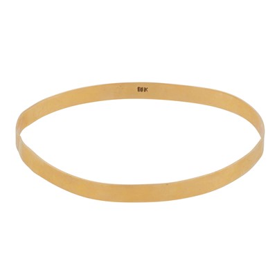 Lot 199 - A bangle