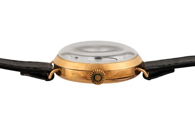 Lot 427 - Vintage 14k Gold Transitional Wristwatch