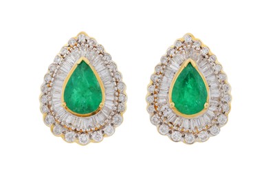 Lot 101 - A pair of emerald and diamond cluster earrings