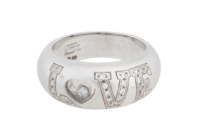 Lot 221 - Chopard Ι A diamond love ring