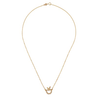 Lot 114 - A diamond apple necklace