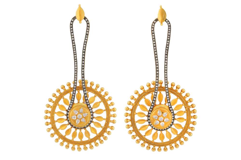 Lot 47 - Amrapali Ι A pair of diamond pendent earrings, circa 2009
