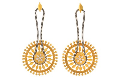 Lot 47 - Amrapali Ι A pair of diamond pendent earrings, circa 2009