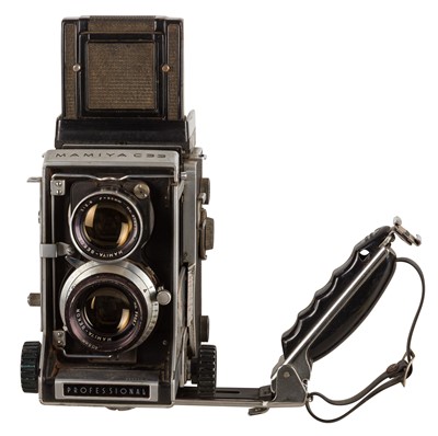 Lot 341 - A Mamiya C33 Professional TLR Camera