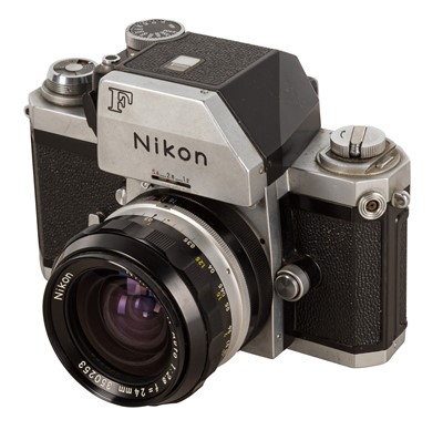 Lot 293 - A Nikon F Photomic SLR Camera