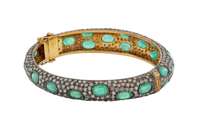 Lot 95 - Amrapali Ι An emerald and diamond bangle, circa 2014
