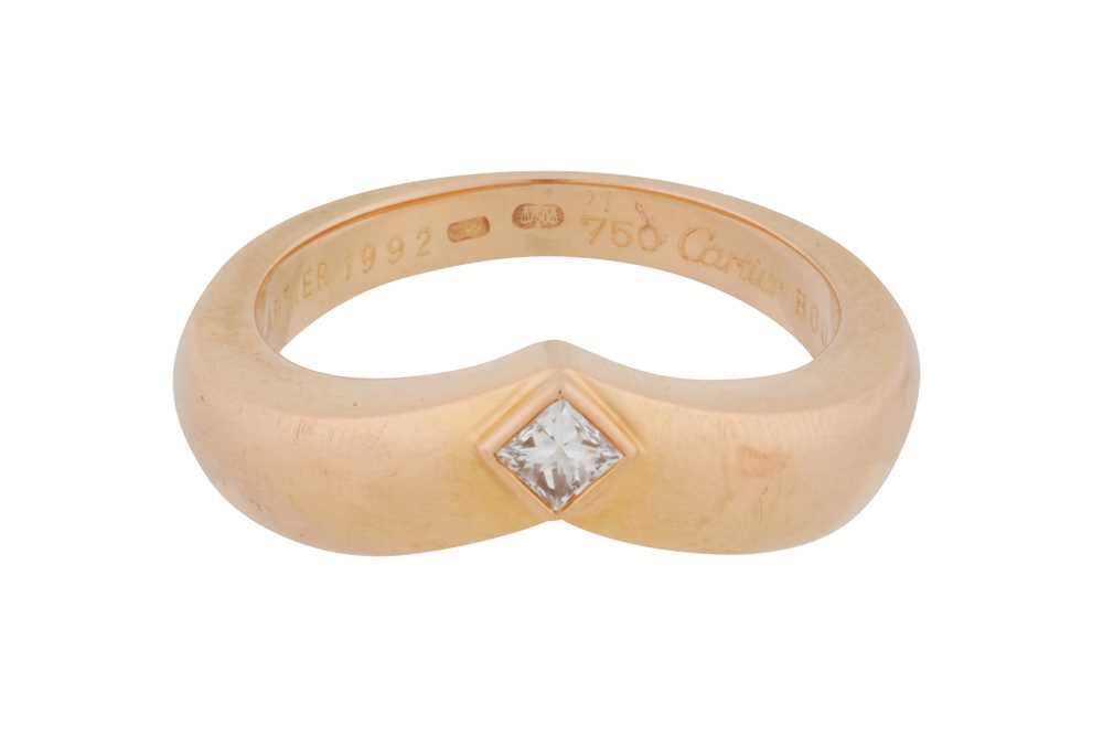 Lot 267 - Cartier l A single-stone diamond ring, circa 1992