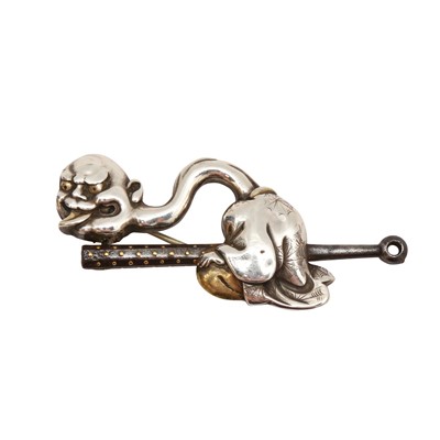 Lot 64 - A Japanese silver brooch of a Rokurokubi, Edo-Meiji period