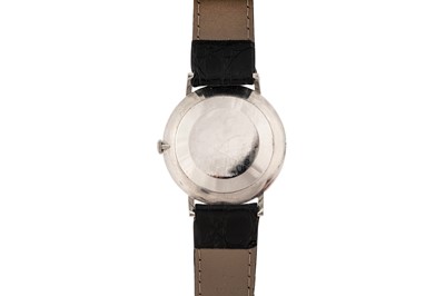 Lot 419 - Men's Girard-Perregaux Bracelet Watch