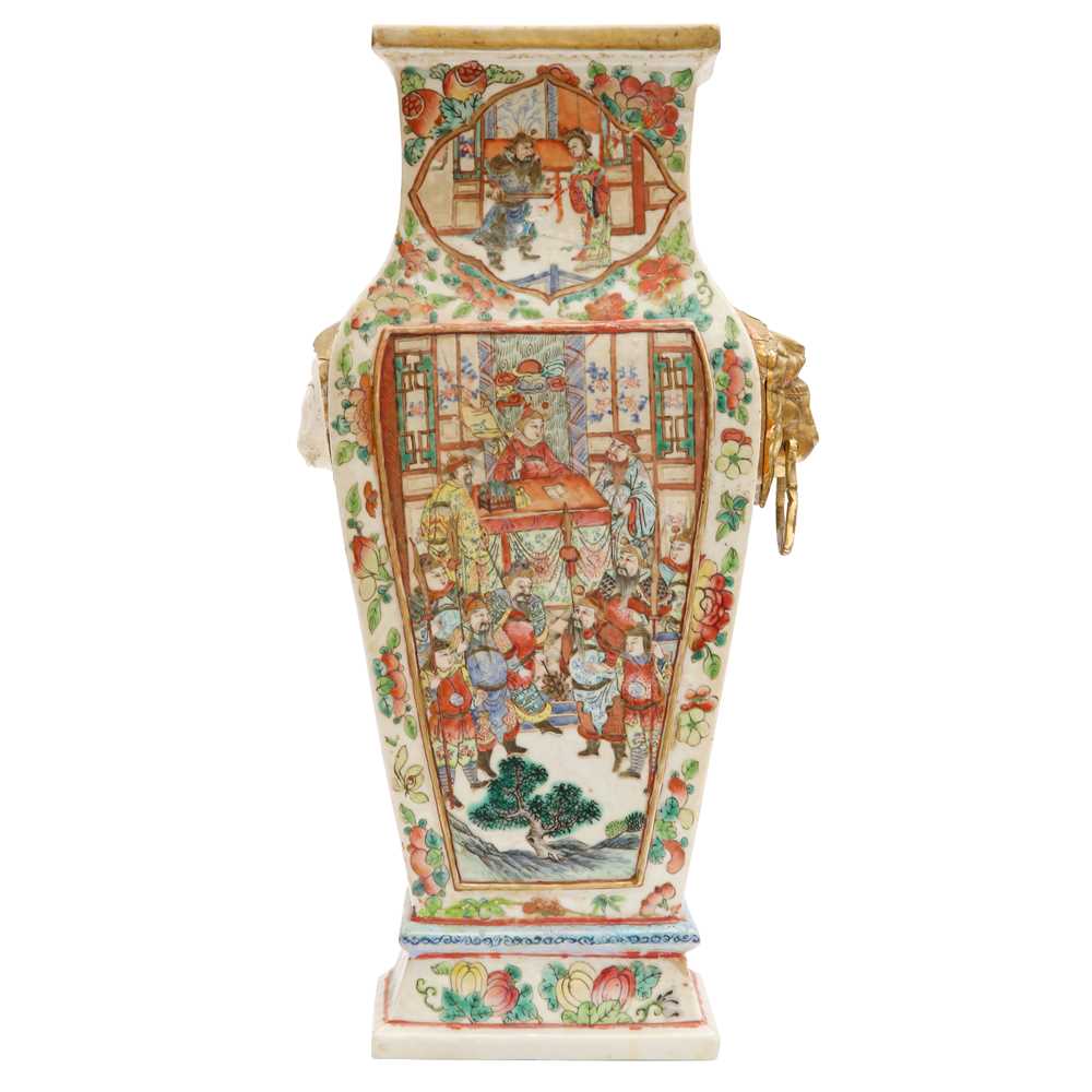 Lot 494 - A Chinese Canton famille-rose vase, Qing dynasty, 19th century