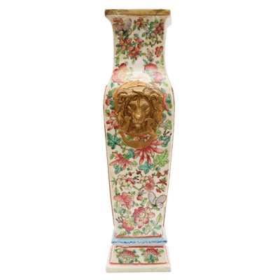 Lot 494 - A Chinese Canton famille-rose vase, Qing dynasty, 19th century
