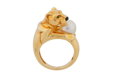 Lot 280 - Cartier l A pearl panther ring