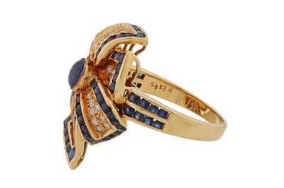 Lot 62 - A sapphire and diamond bow ring