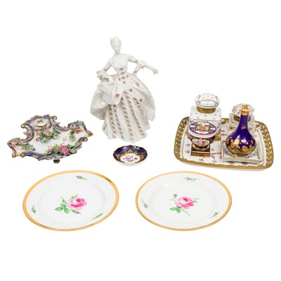 Lot 43 - A mixed group of early 19th Century & later porcelain, to include a pair of Meissen plates