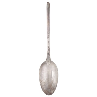 Lot 518 - A George I sterling standard marrow scoop spoon, London 1726 by Paul Hanet (this mark reg. 24th June 1721)