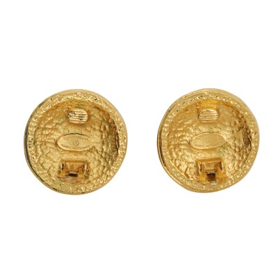 Lot 157 - Chanel 'Rue Cambon' Clip On Earrings