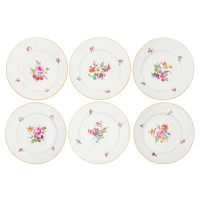 Lot 33 - a set of six Meissen plates, late 19th / early 20th century