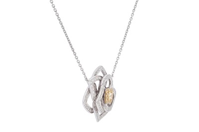 Lot 144 - A diamond flower pendant necklace