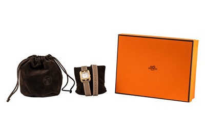 Lot 440 - Lady's Hermès 18k Gold Wristwatch