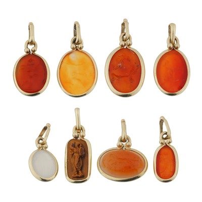 Lot 46 - A collection of intaglio charms pendants