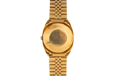Lot 415 - Men's Omega 18k Chronometer Bracelet Watch