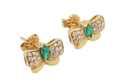 Lot 89 - A pair of emerald and diamond stud earrings