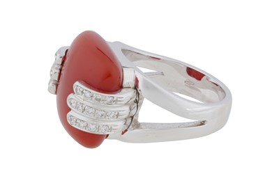 Lot 40 - A carnelian and diamond ring