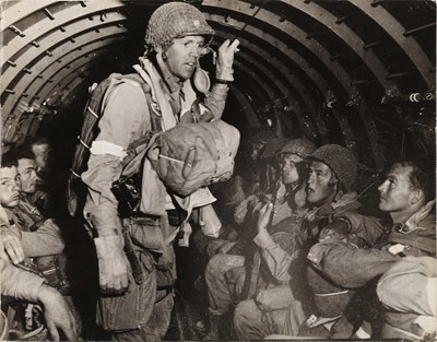 Lot 125 - Robert Capa (1913-1954)