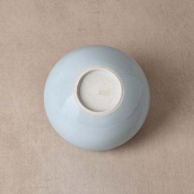 Lot 59 - A fine and rare Chinese clair-de-lune-glazed water pot, Qing dynasty, 17th/18th century