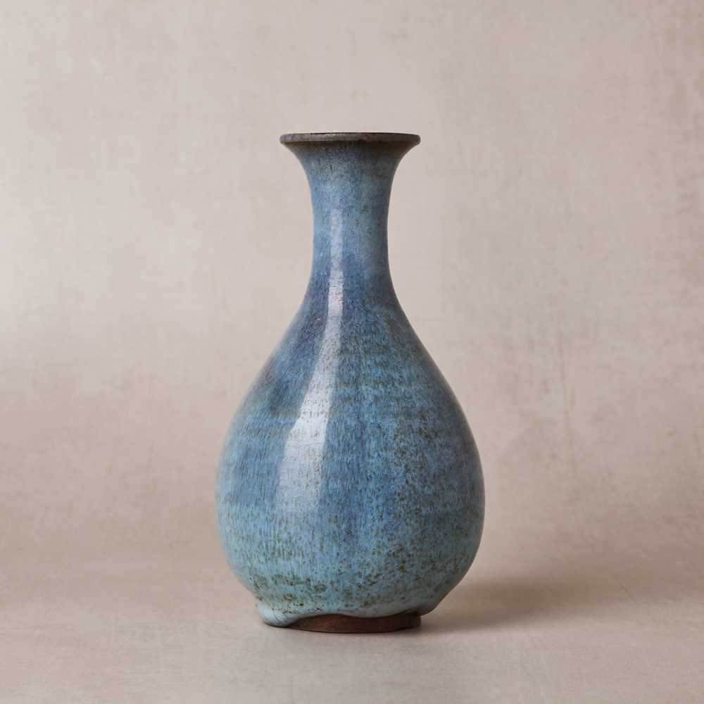 Lot 73 - A rare Chinese Junyao pear-shaped vase, yuhuchunping, Jin / Yuan dynasty