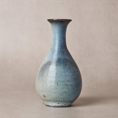 Lot 73 - A rare Chinese Junyao pear-shaped vase, yuhuchunping, Jin / Yuan dynasty