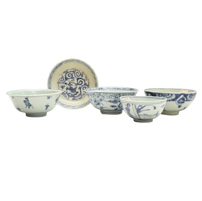 Lot 678 - A group of Chinese blue and white ceramics, Ming dynasty