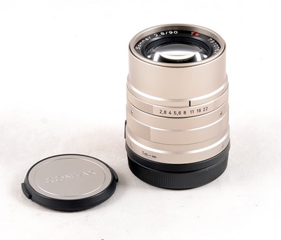 Lot 235 - Carl Zeiss 90mm f2.8 Sonnar AF T* Lens for Contax G1/G2.
