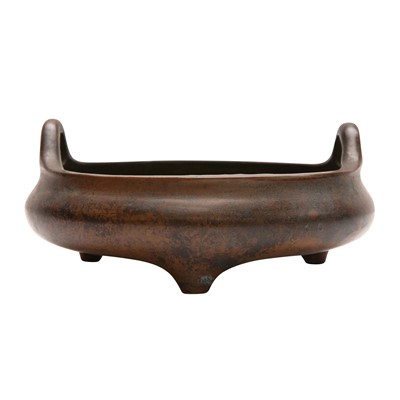 Lot 152 - A Chinese bronze tripod censer, 19th - 20th century