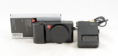 Lot 259 - Black Leica TL2 Mirorrless Camera Body.300