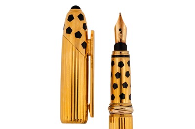 Lot 513 - Cartier Panthere de Cartier fountain pen