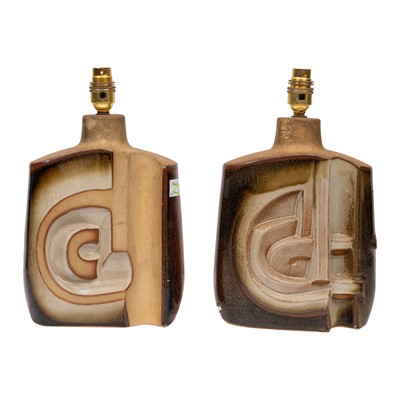 Lot 275 - Tremaen Pottery, England