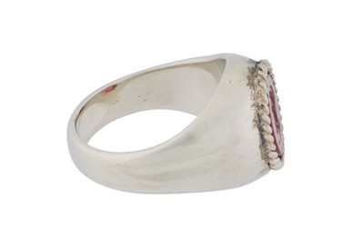 Lot 41 - A carnelian intaglio ring