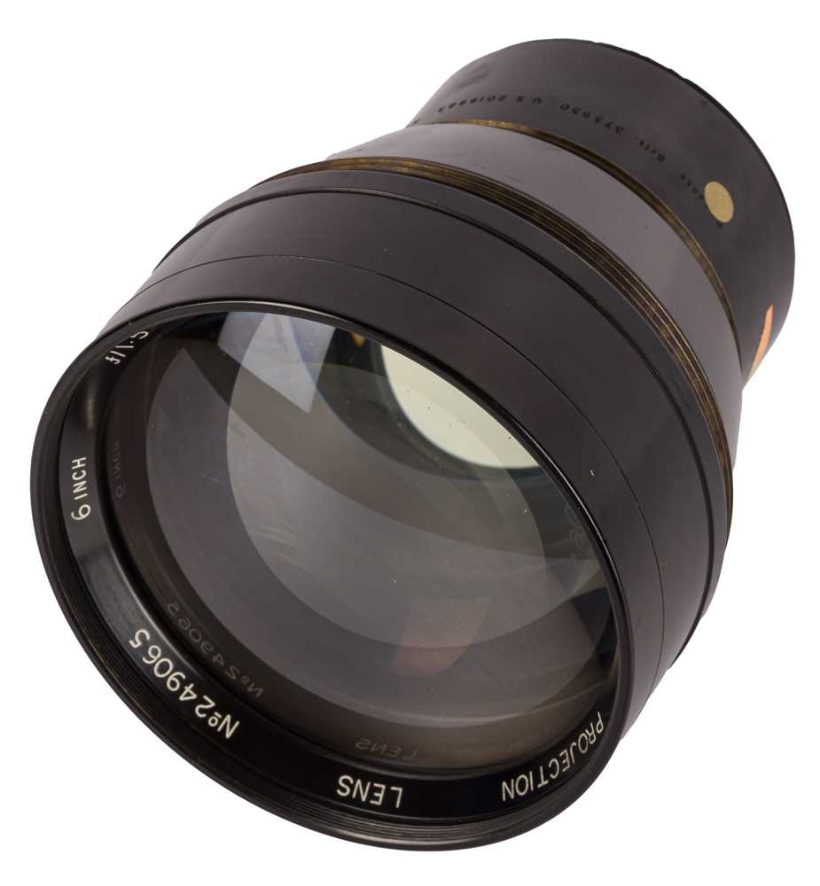 Lot 194 - A Taylor Hobson 6" f/1.5 Television Projection Lens