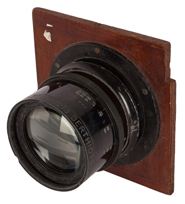 Lot 199 - A Berthiot Paris 520mm f/6.3 Special Aviation Objectif Lens