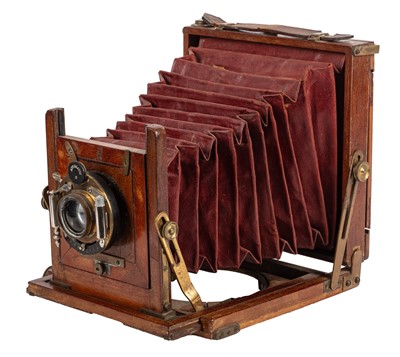 Lot 179 - NEW ZEALAND INTEREST: A T.F Girvan Kapai Half Plate Honeysuckle Wood Field Camera